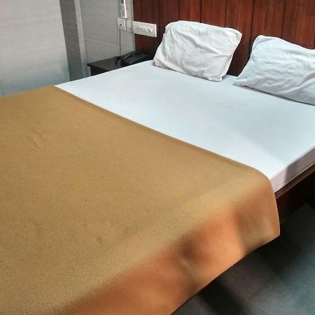 International Tourist Home Кожикоде Экстерьер фото
